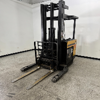 Caterpillar Portman Standing Forklift image 2